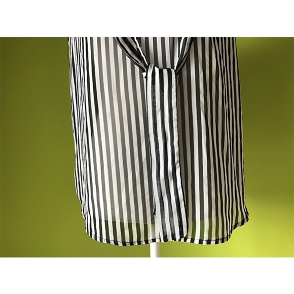 Windsor Attached Tie Accent Striped Sheer Top Sz L - Picture 7 of 8